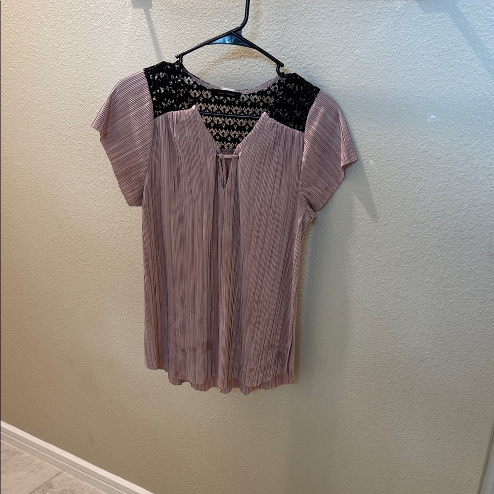 Elegant Lace Accent Pleated Top - Pink